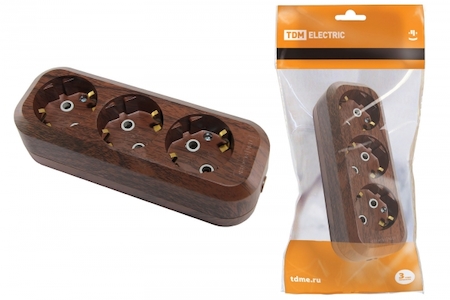 TDM ELECTRIC SQ1806-0062 Колодка розеточная 3 гнезда 2П+3 16А 250В "Эко" (бук) TDM